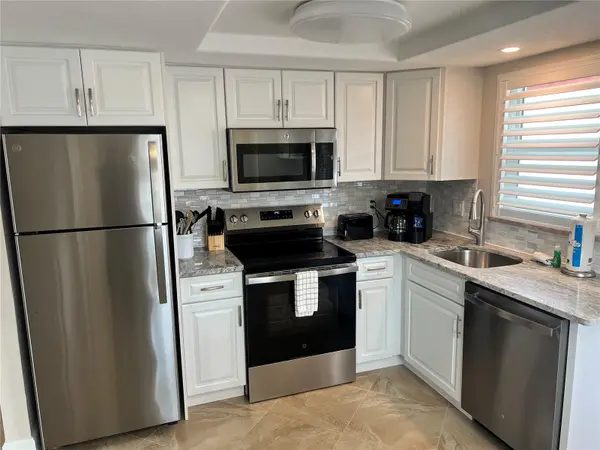 6154 MIDNIGHT PASS RD #A14, Sarasota, FL 34242