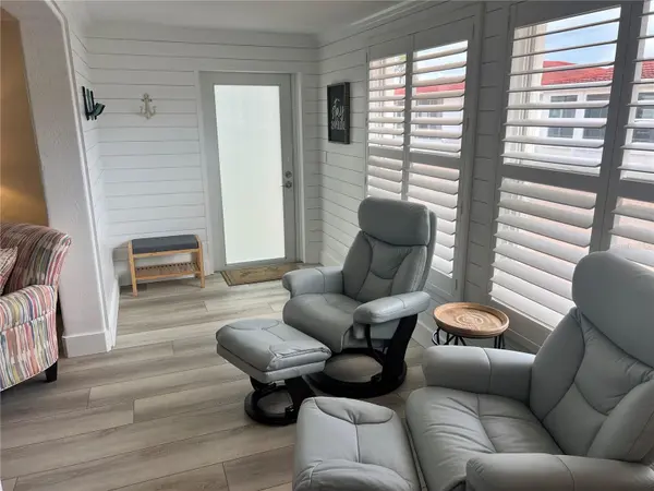 6154 MIDNIGHT PASS RD #A15, Sarasota, FL 34242