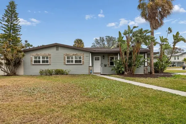 4601 VENETIAN BLVD NE, St Petersburg, FL 33703