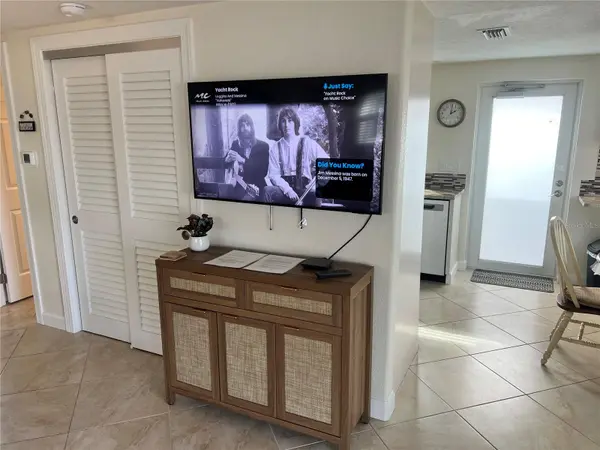 6154 MIDNIGHT PASS RD #B07, Sarasota, FL 34242