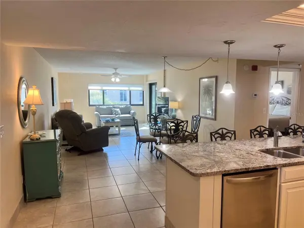 1001 POINT OF ROCKS RD #310, Sarasota, FL 34242