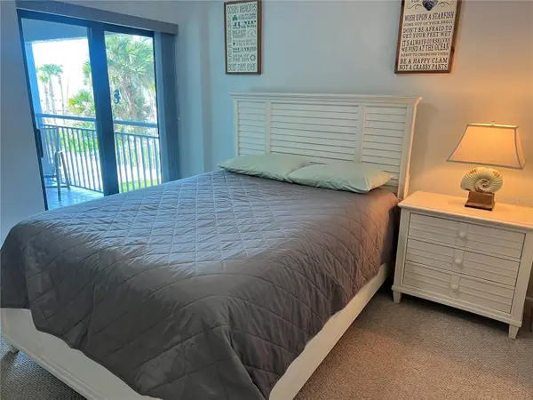 1001 POINT OF ROCKS RD #212, Sarasota, FL 34242
