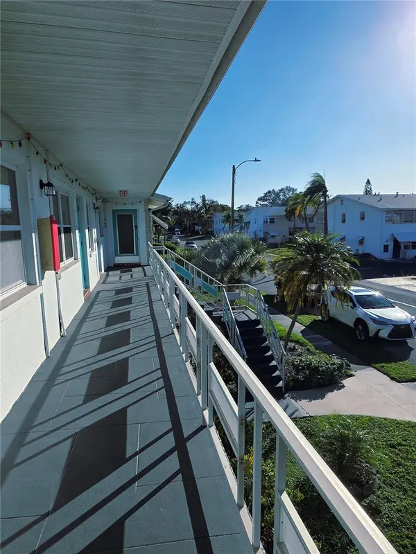 5945 21ST ST N #18, St Petersburg, FL 33714