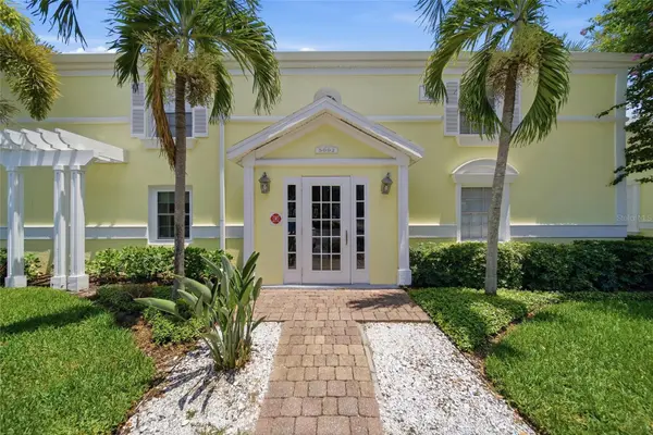 5092 BEACH DR SE #A, St Petersburg, FL 33705