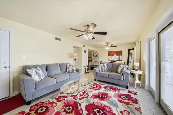 5092 BEACH DR SE #A, St Petersburg, FL 33705