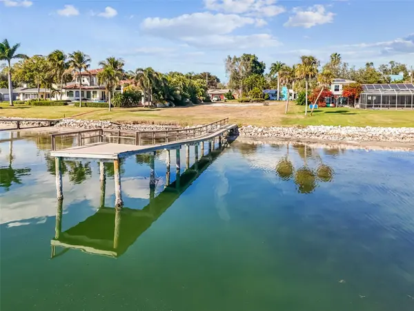 6330 BAHAMA SHORES DR S, St Petersburg, FL 33705