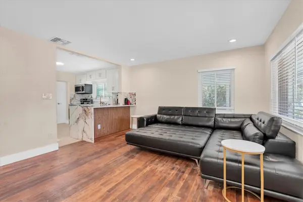 518 77TH AVE, St Pete Beach, FL 33706