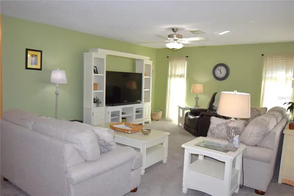 121 FERNWOOD CIR #121, Seminole, FL 33777