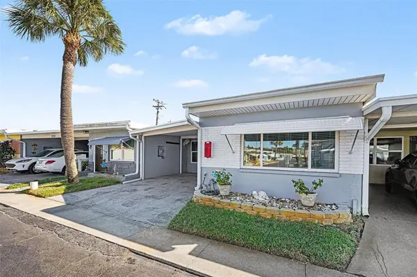 250 ROSERY RD NW #219, Largo, FL 33770