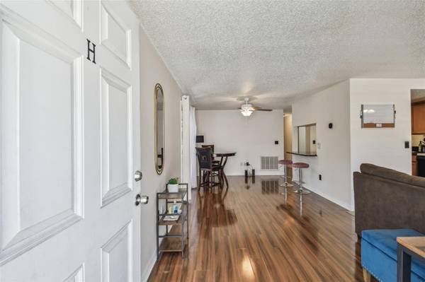 134 SYCAMORE LN #H, Oldsmar, FL 34677