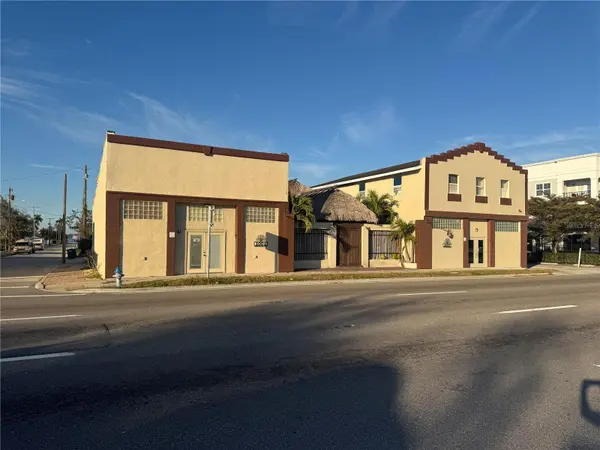 1001 MANATEE AVE E, Bradenton, FL 34208