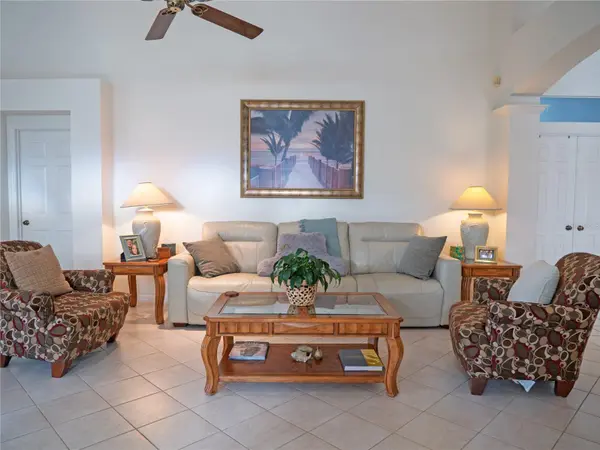 4054 CADDIE DR E, Bradenton, FL 34203