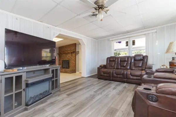 4102 W FAIRVIEW HTS, Tampa, FL 33616