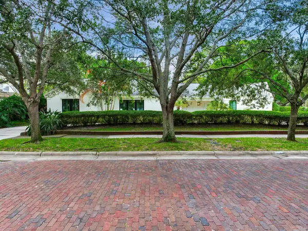 3401 S ALMERIA AVE, Tampa, FL 33629