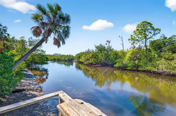 2619 RIVER BEND DR, Ruskin, FL 33570
