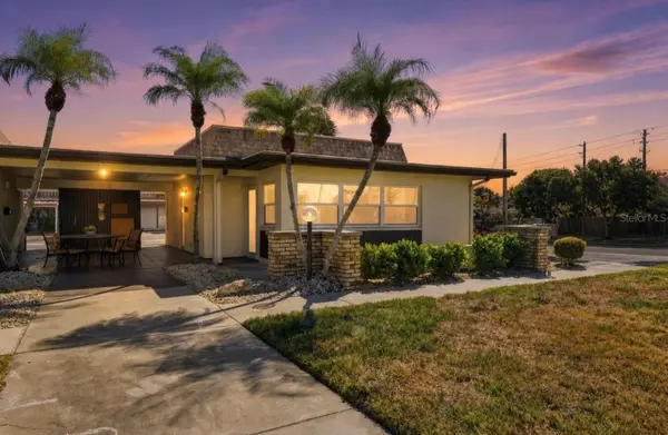 5153 TURQUOISE LN #102, New Port Richey, FL 34652