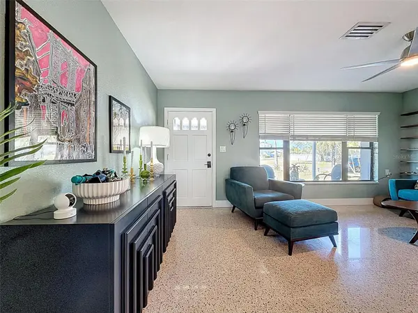 2269 CAROLYN DR, Dunedin, FL 34698