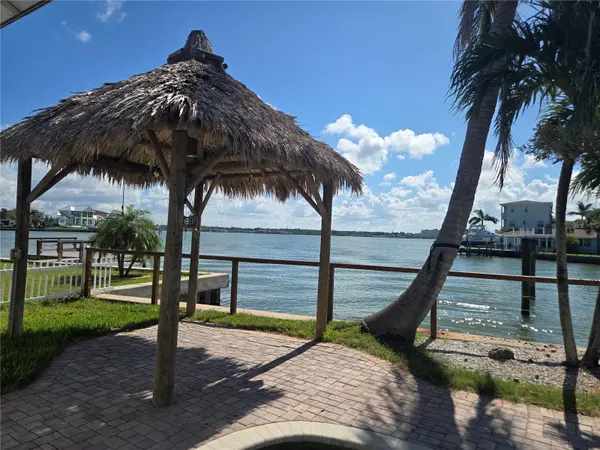 16029 REDINGTON DR, Redington Beach, FL 33708