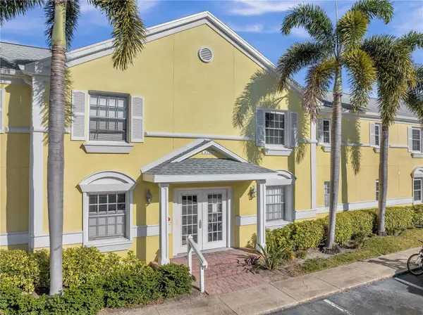 4728 BEACH DR SE #A, St Petersburg, FL 33705