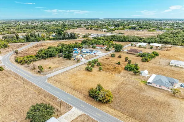 Lot 1, 2, 3 DE LEON DR, North Port, FL 34287