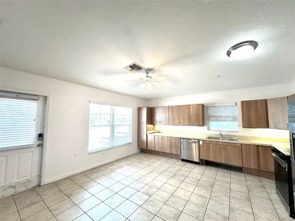1121 DR MARTIN LUTHER KING JR ST S, St Petersburg, FL 33705