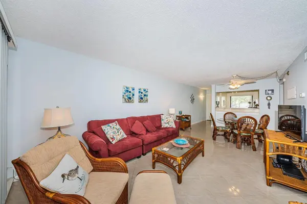 6294 BAHIA DEL MAR CIR #114, St Petersburg, FL 33715