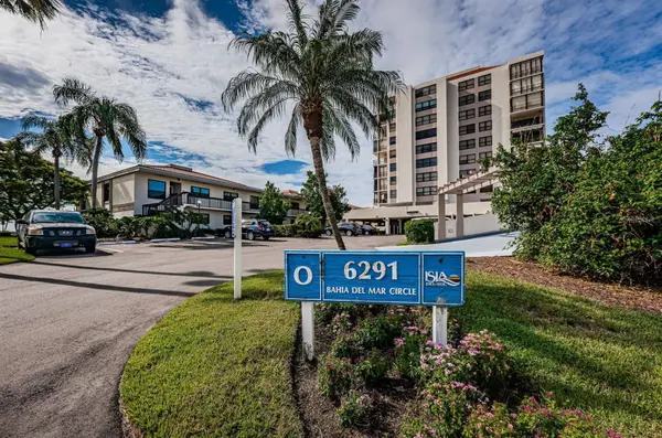 6291 BAHIA DEL MAR CIR #903, St Petersburg, FL 33715