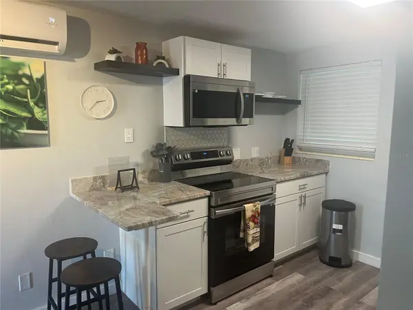 115 CLEVELAND AVE, Largo, FL 33770