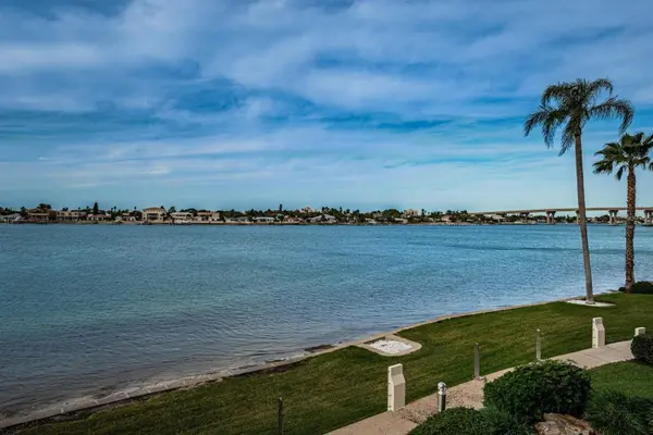 6105 BAHIA DEL MAR CIR #287, St Petersburg, FL 33715