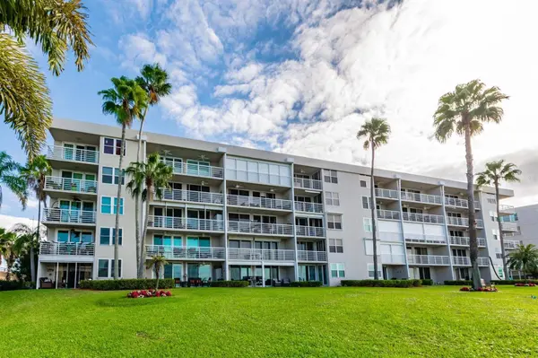 5701 BAHIA DEL MAR CIR #403, St Petersburg, FL 33715