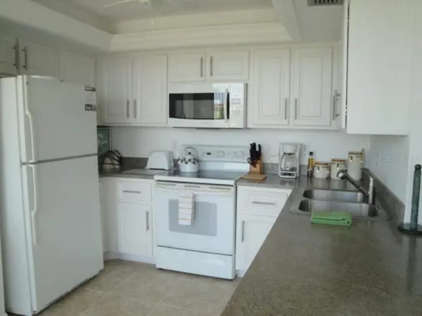 6104 PALMA DEL MAR BLVD S #604, St Petersburg, FL 33715