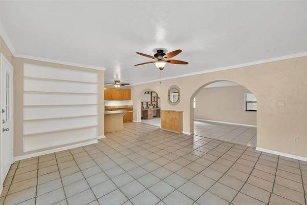 3946 OMEGA CIR, Sarasota, FL 34235
