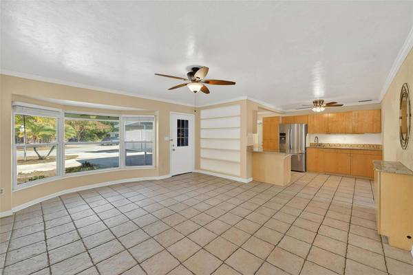 3946 OMEGA CIR, Sarasota, FL 34235