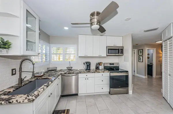 6000 BAHIA DEL MAR CIR #229, St Petersburg, FL 33715