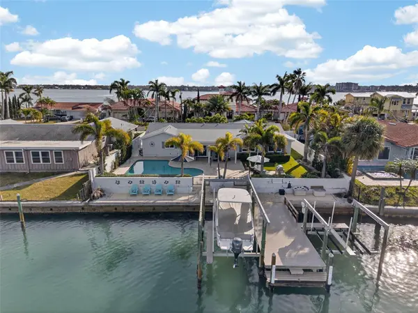 136 WINDWARD IS, Clearwater Beach, FL 33767