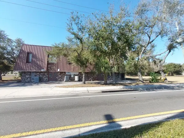 11400 US HIGHWAY 19 N, Clearwater, FL 33764