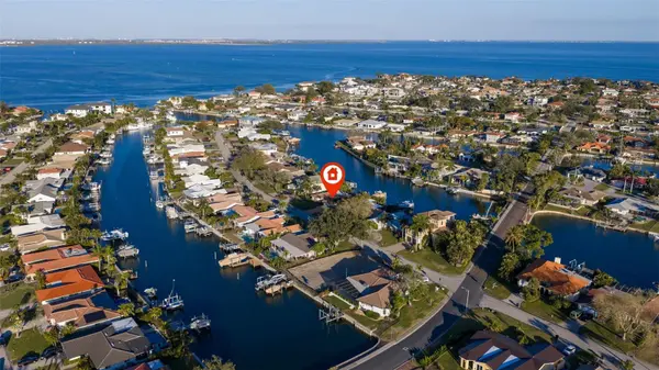 2024 MASSACHUSETTS AVE NE, St Petersburg, FL 33703