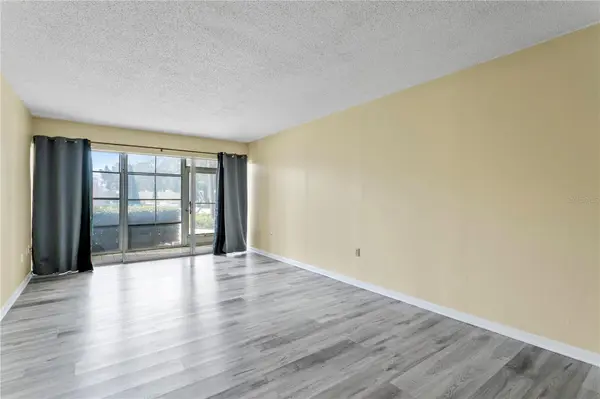 2302 S MANHATTAN AVE #111, Tampa, FL 33629