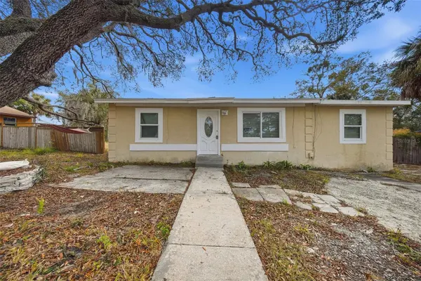 514 E MORGAN ST, Tarpon Springs, FL 34689