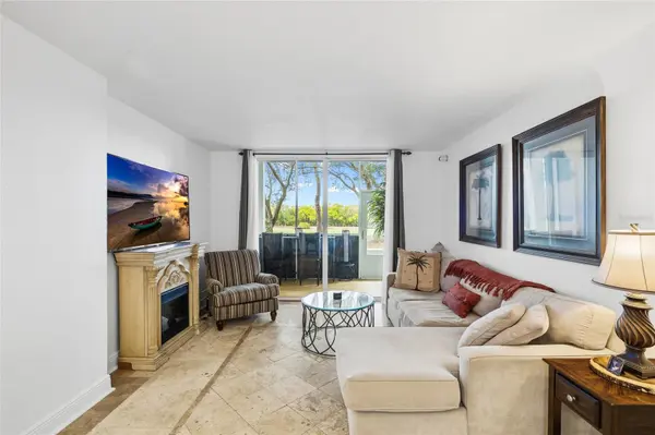 2333 FEATHER SOUND DR #A101, Clearwater, FL 33762