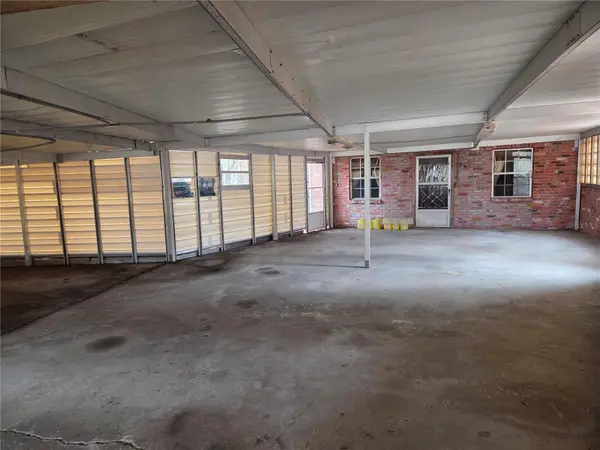 4911 W SAM ALLEN RD, Plant City, FL 33565