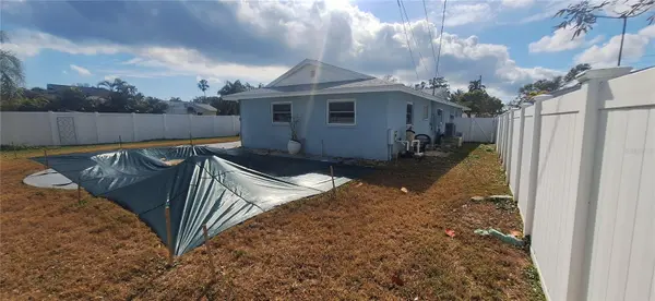 6019 VENETIAN BLVD NE, St Petersburg, FL 33703