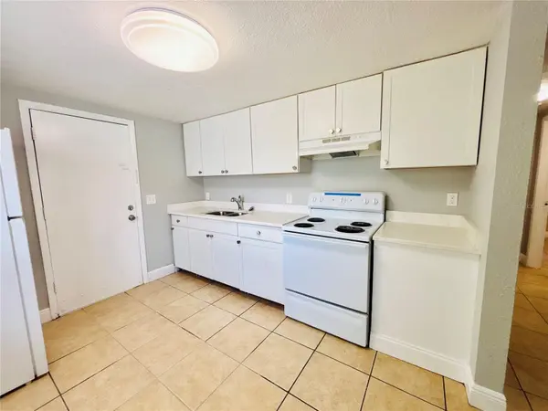 11733 N 12TH ST #L, Tampa, FL 33612