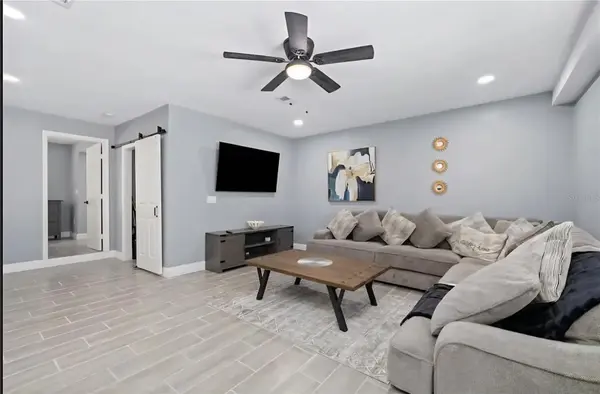 1004 N BETTY LN, Clearwater, FL 33755