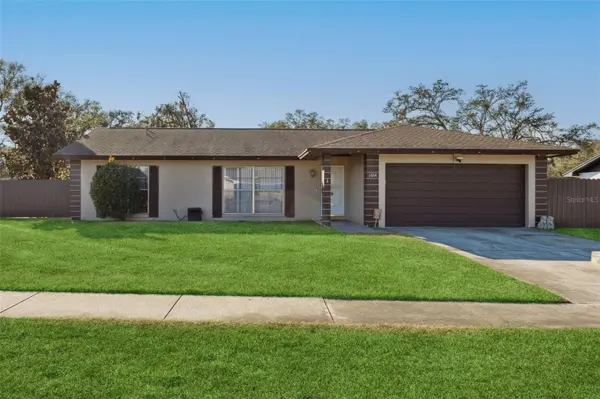 1614 BERKSHIRE DR, Brandon, FL 33511