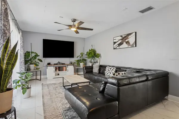 1614 BERKSHIRE DR, Brandon, FL 33511