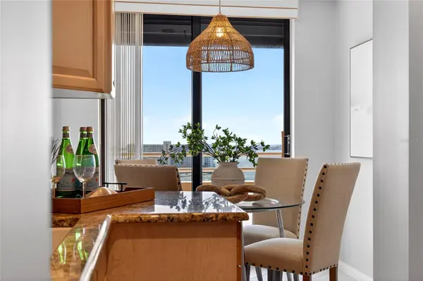 5950 PELICAN BAY PLZ S #2E, Gulfport, FL 33707