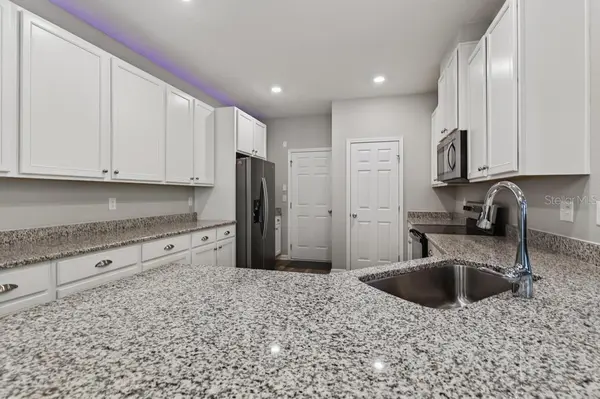 2929 LUCILLE LN, Middleburg, FL 32068