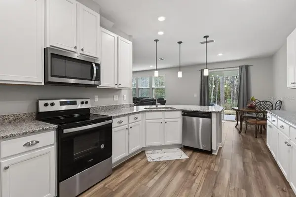 2929 LUCILLE LN, Middleburg, FL 32068