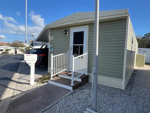 8300 SEMINOLE BLVD #218, Seminole, FL 33772